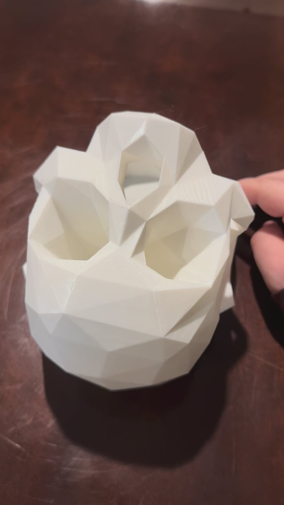 Low-Poly Skull Dice Tower
